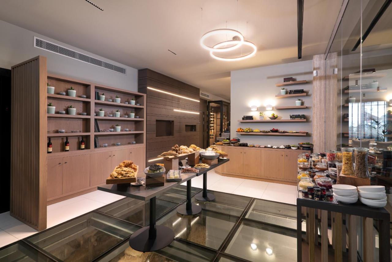 S Hotel Boutique Салоники Экстерьер фото The interior of the store