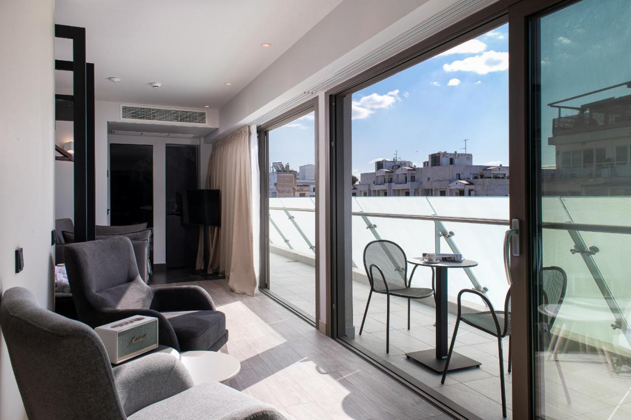 S Hotel Boutique Салоники Экстерьер фото A suite at the hotel